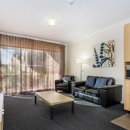 Perth Ascot Central Apartment Hotel Official Extérieur photo