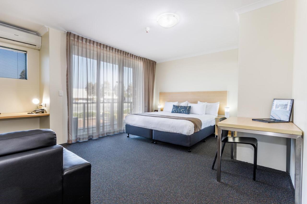 Perth Ascot Central Apartment Hotel Official Extérieur photo