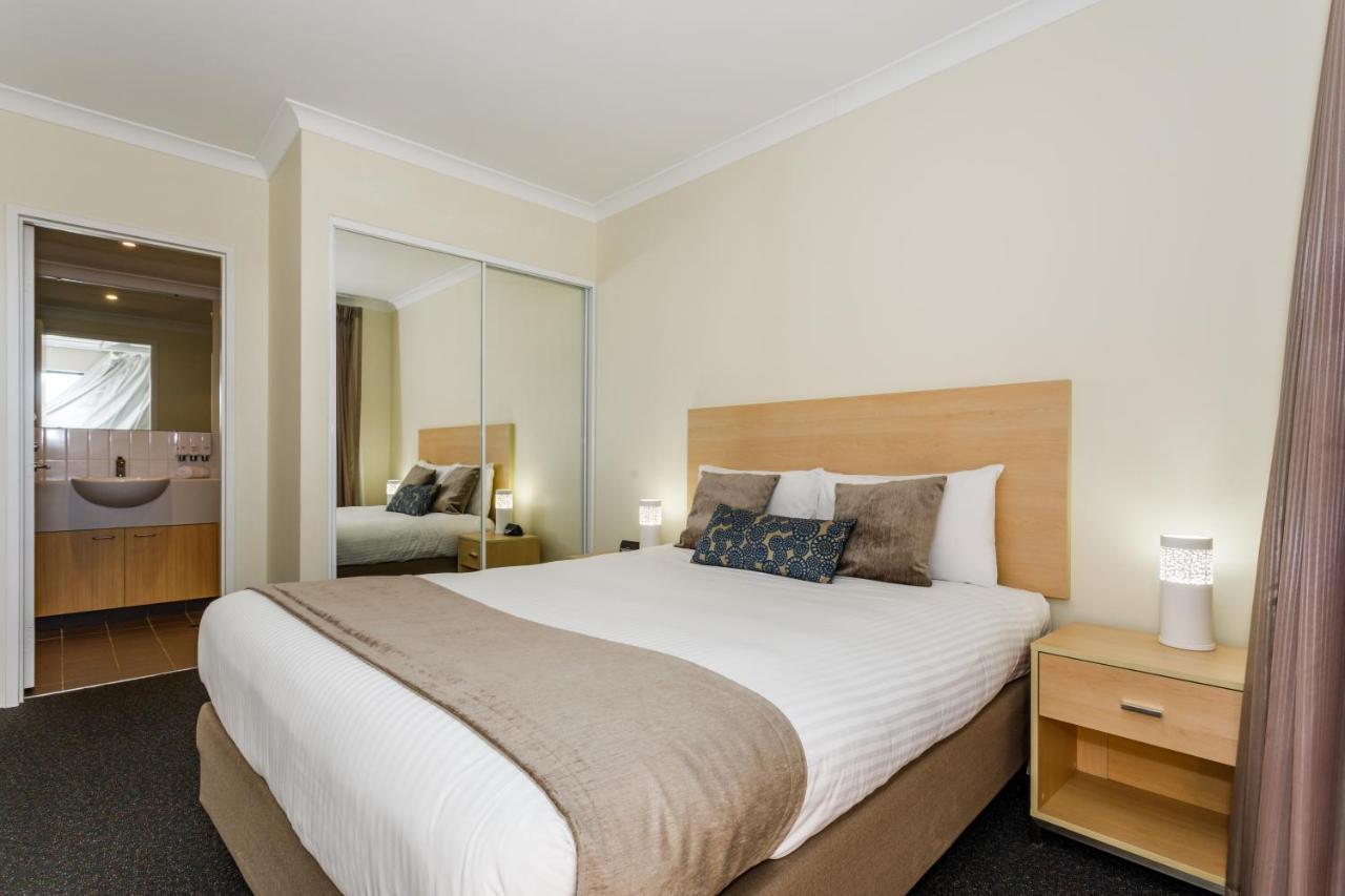 Perth Ascot Central Apartment Hotel Official Extérieur photo