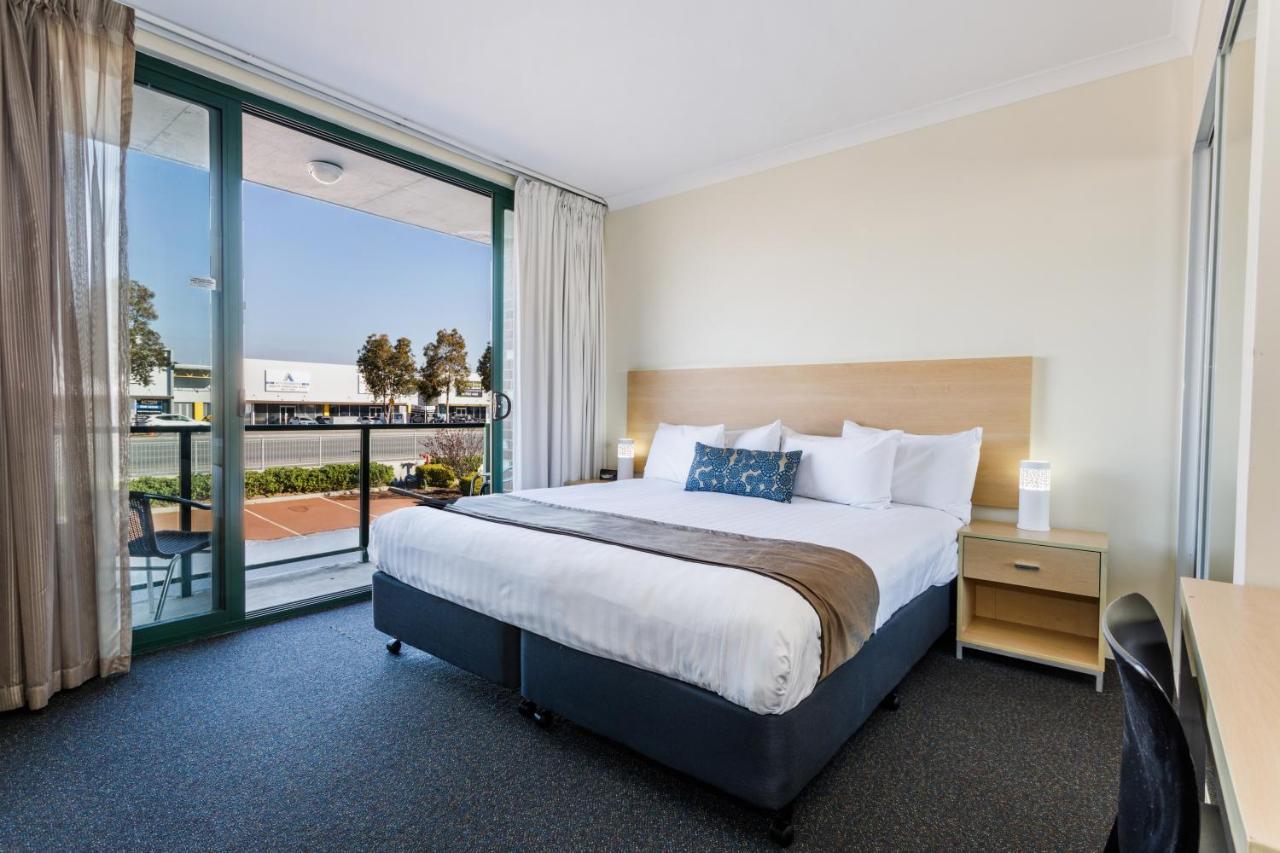 Perth Ascot Central Apartment Hotel Official Extérieur photo