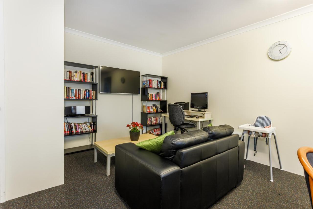 Perth Ascot Central Apartment Hotel Official Extérieur photo