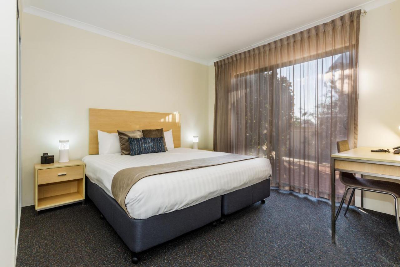 Perth Ascot Central Apartment Hotel Official Extérieur photo