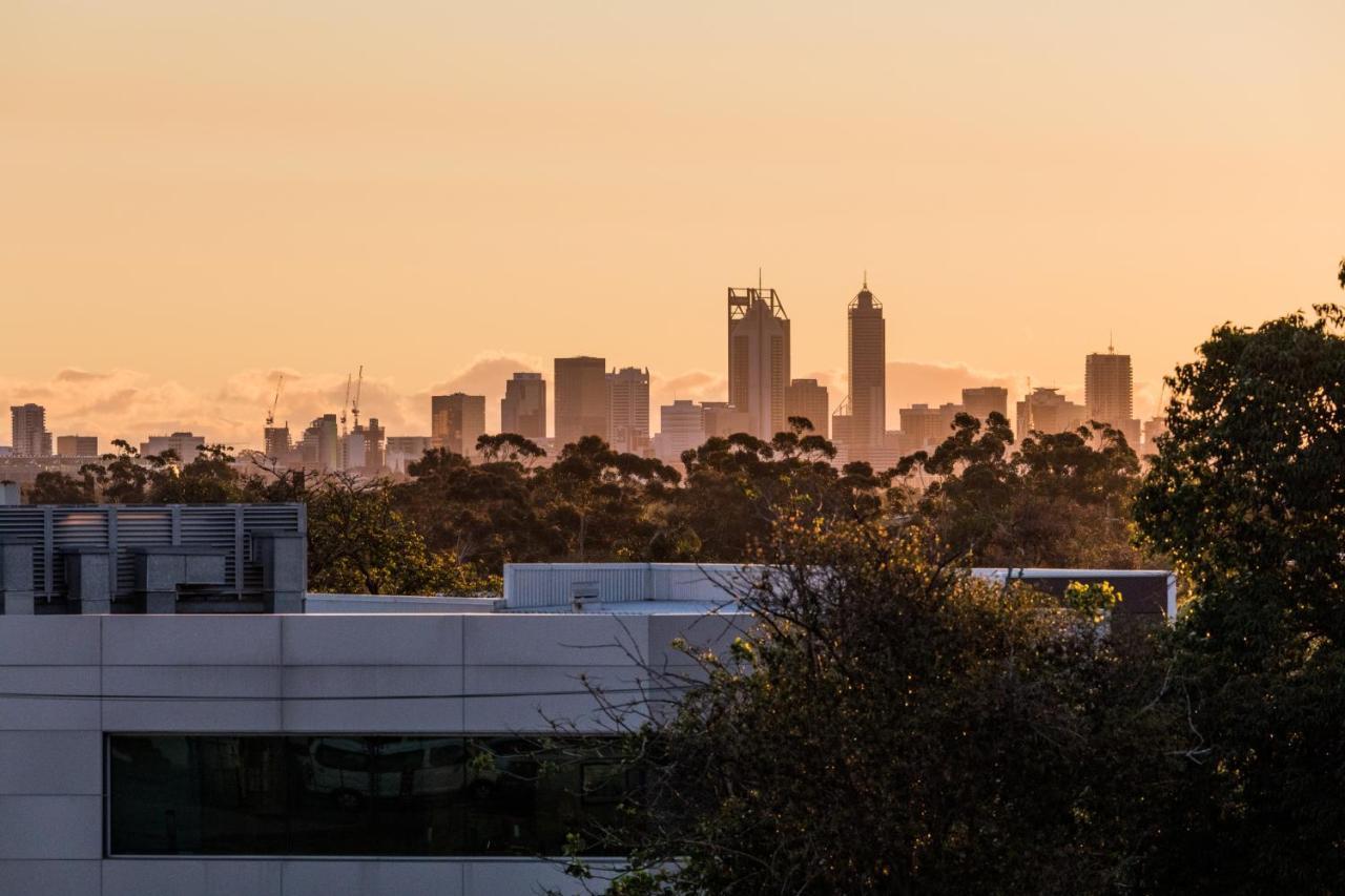 Perth Ascot Central Apartment Hotel Official Extérieur photo