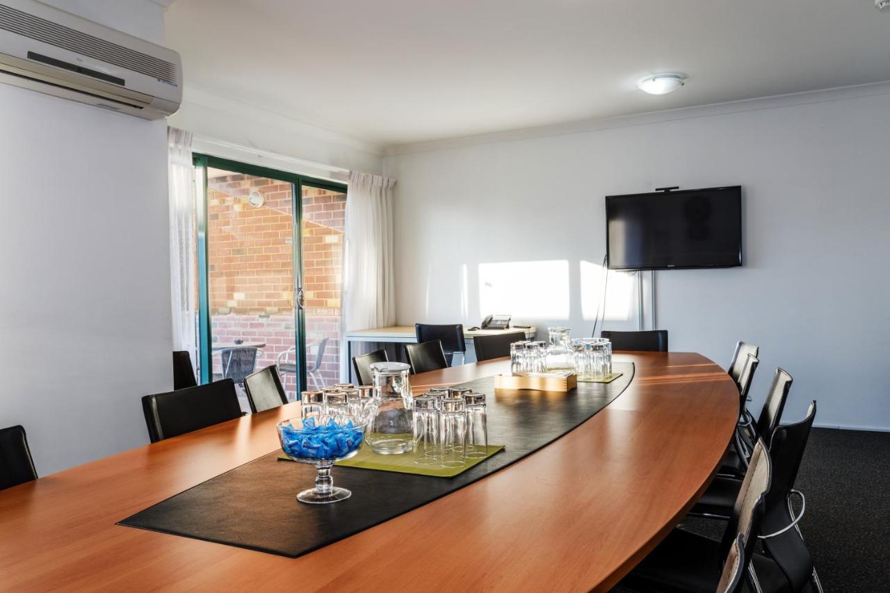 Perth Ascot Central Apartment Hotel Official Extérieur photo