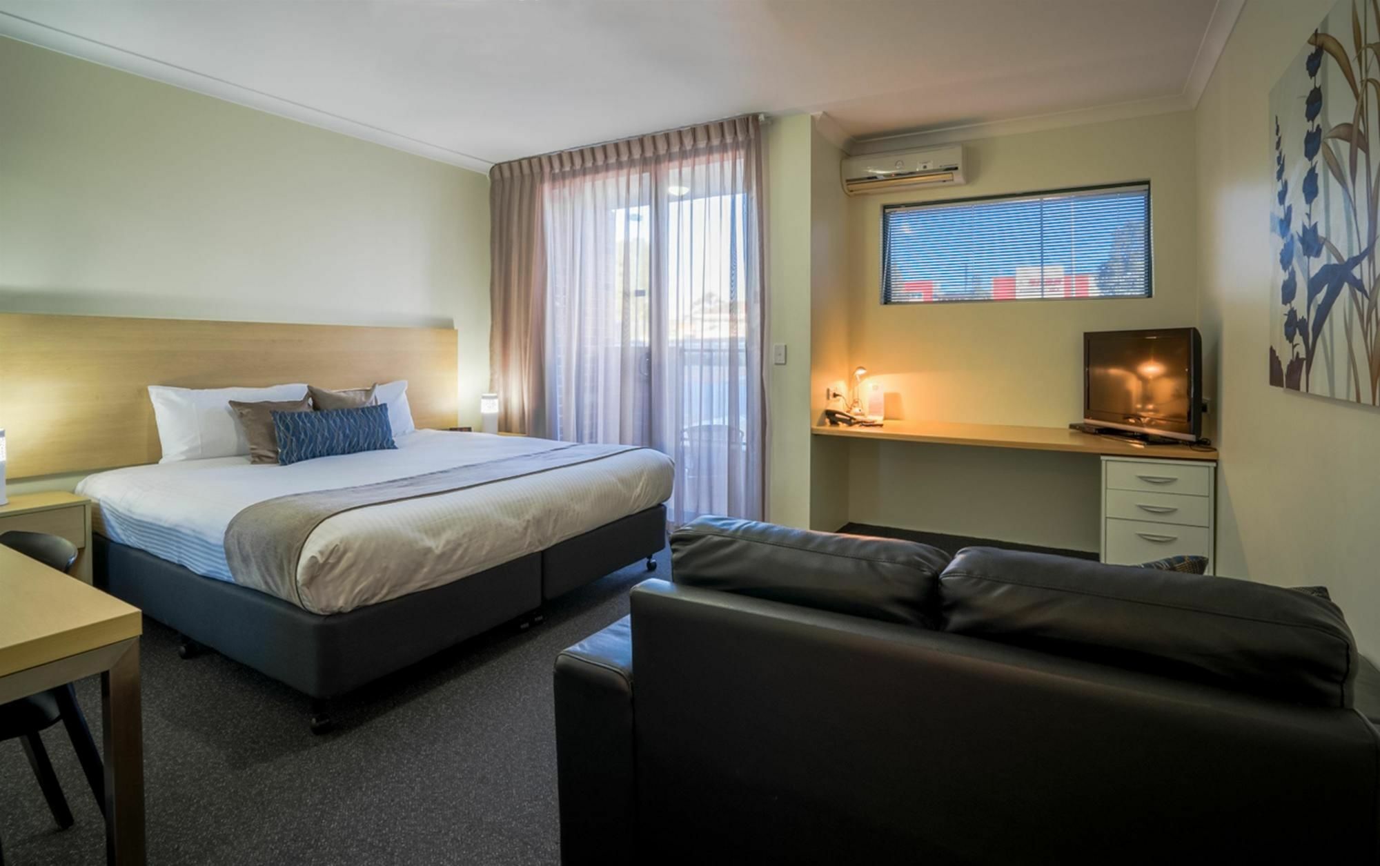 Perth Ascot Central Apartment Hotel Official Extérieur photo