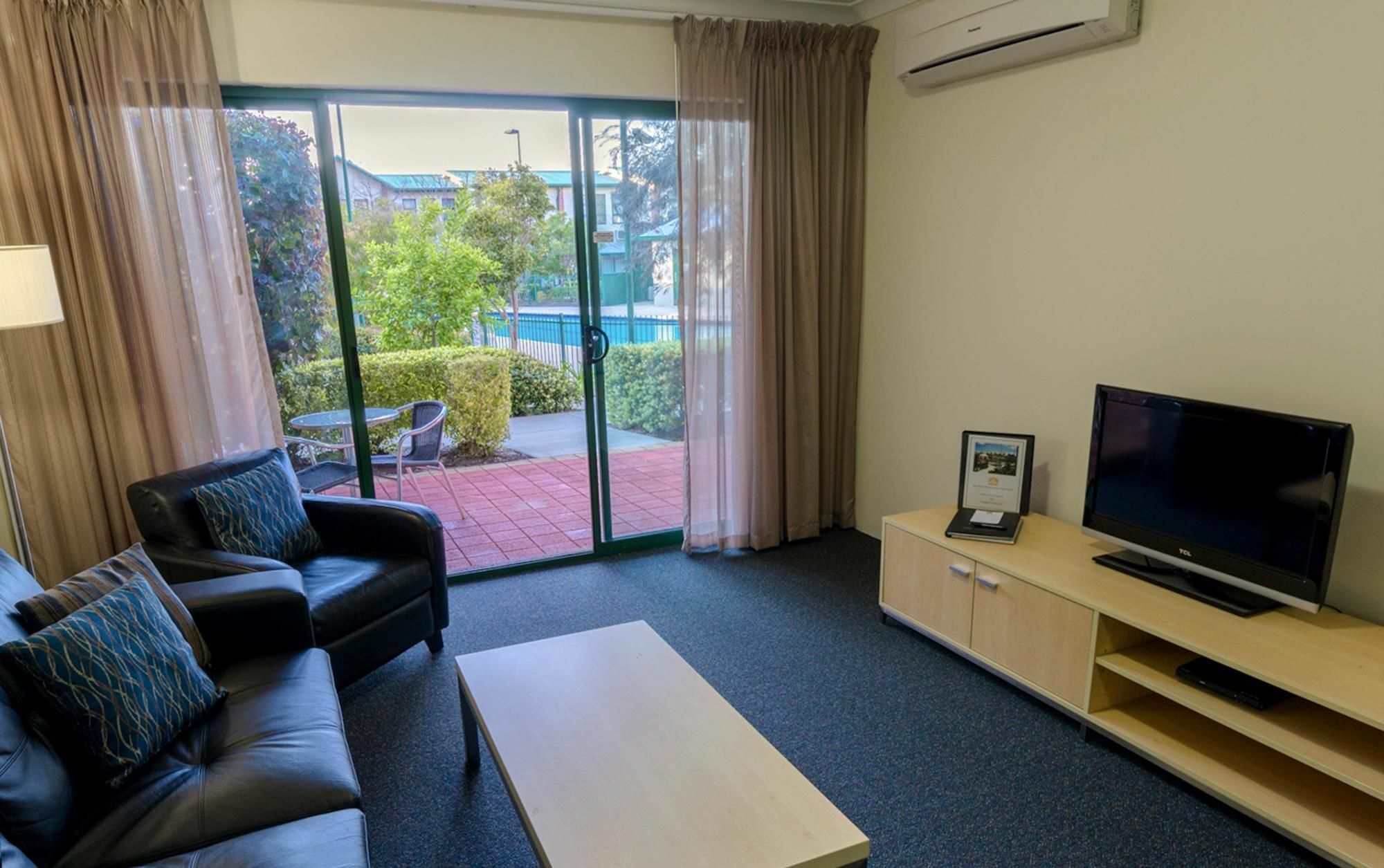 Perth Ascot Central Apartment Hotel Official Extérieur photo