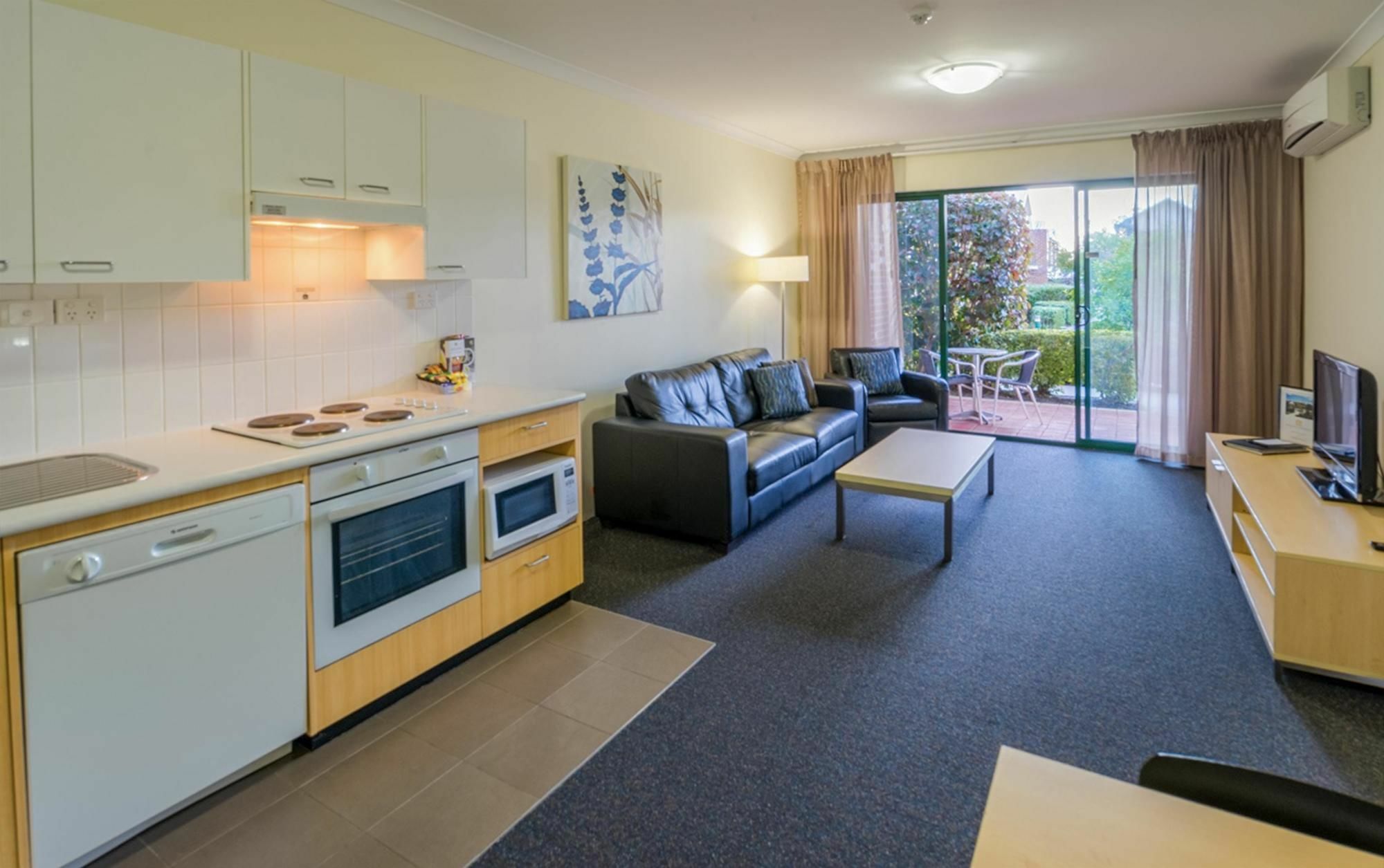 Perth Ascot Central Apartment Hotel Official Extérieur photo